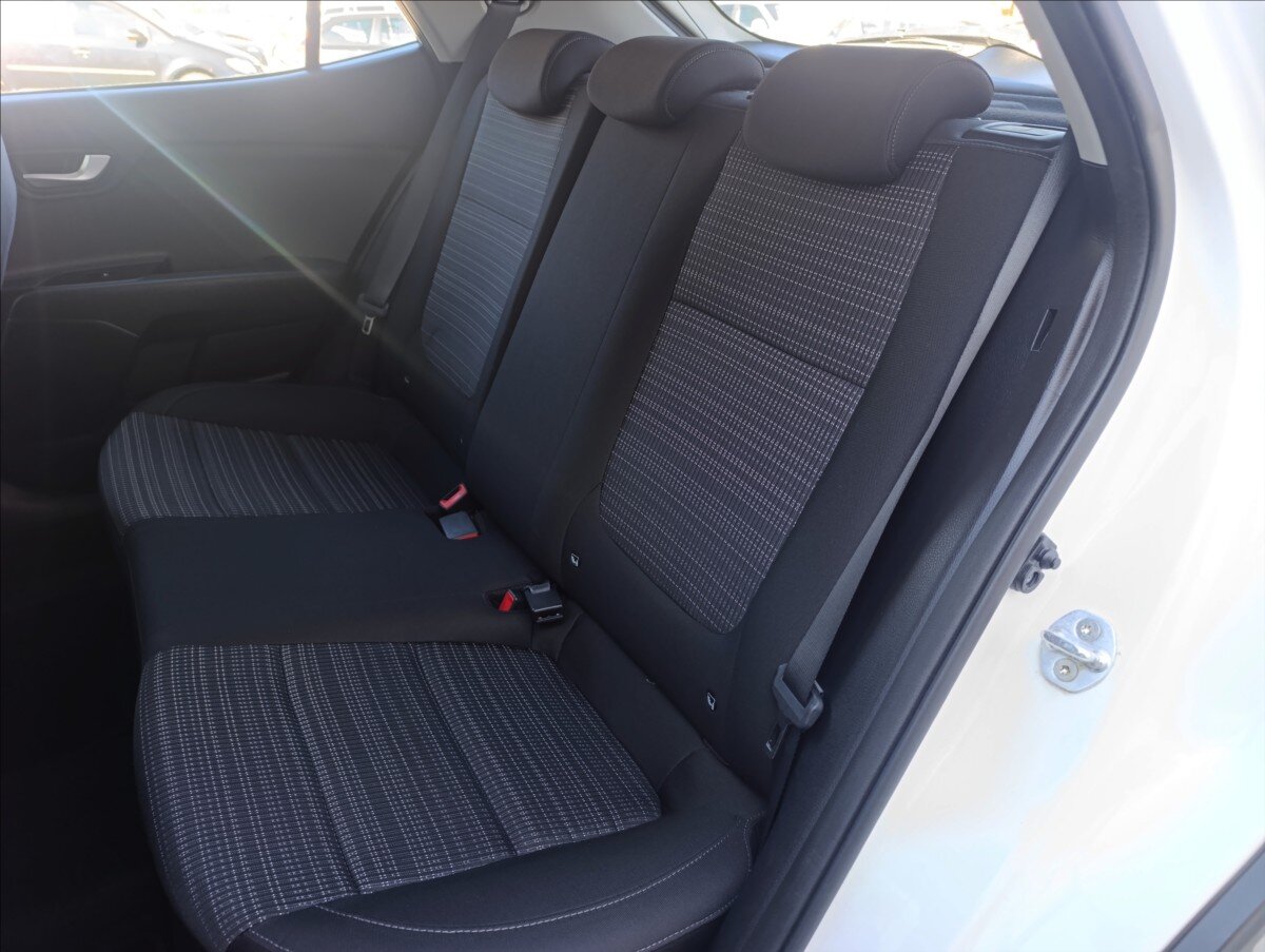 KIA Stonic Hatchback 1,4 l 73 kw