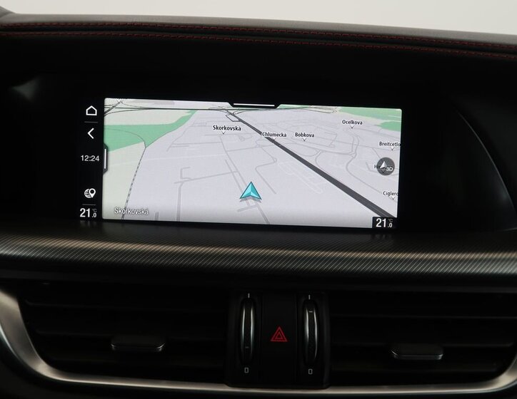 Alfa Romeo Stelvio SUV / Terénní 2,0 l 206 kw