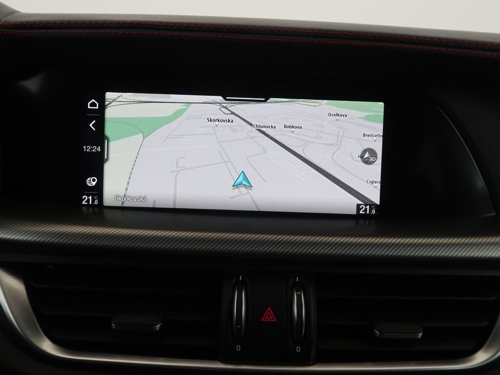 Alfa Romeo Stelvio SUV / Terénní 2,0 l 206 kw