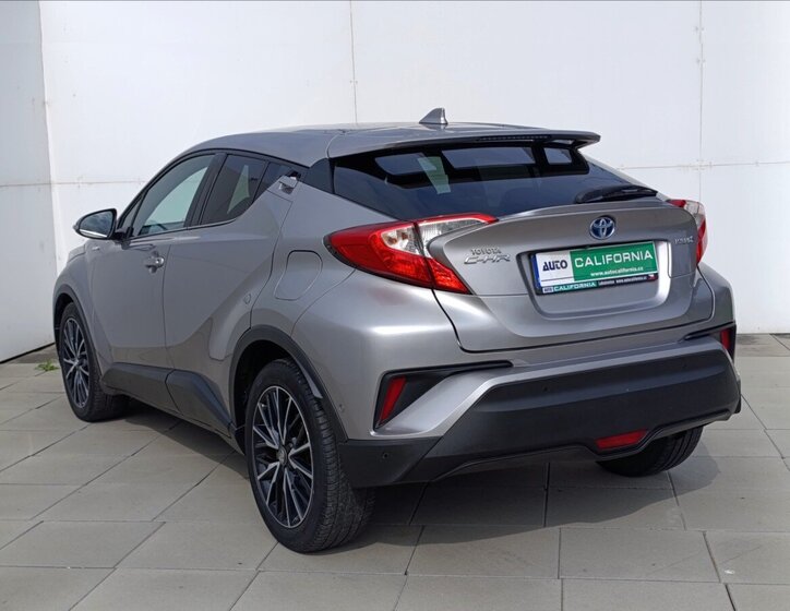 Toyota C-HR Hatchback 1,8 l 72 kw