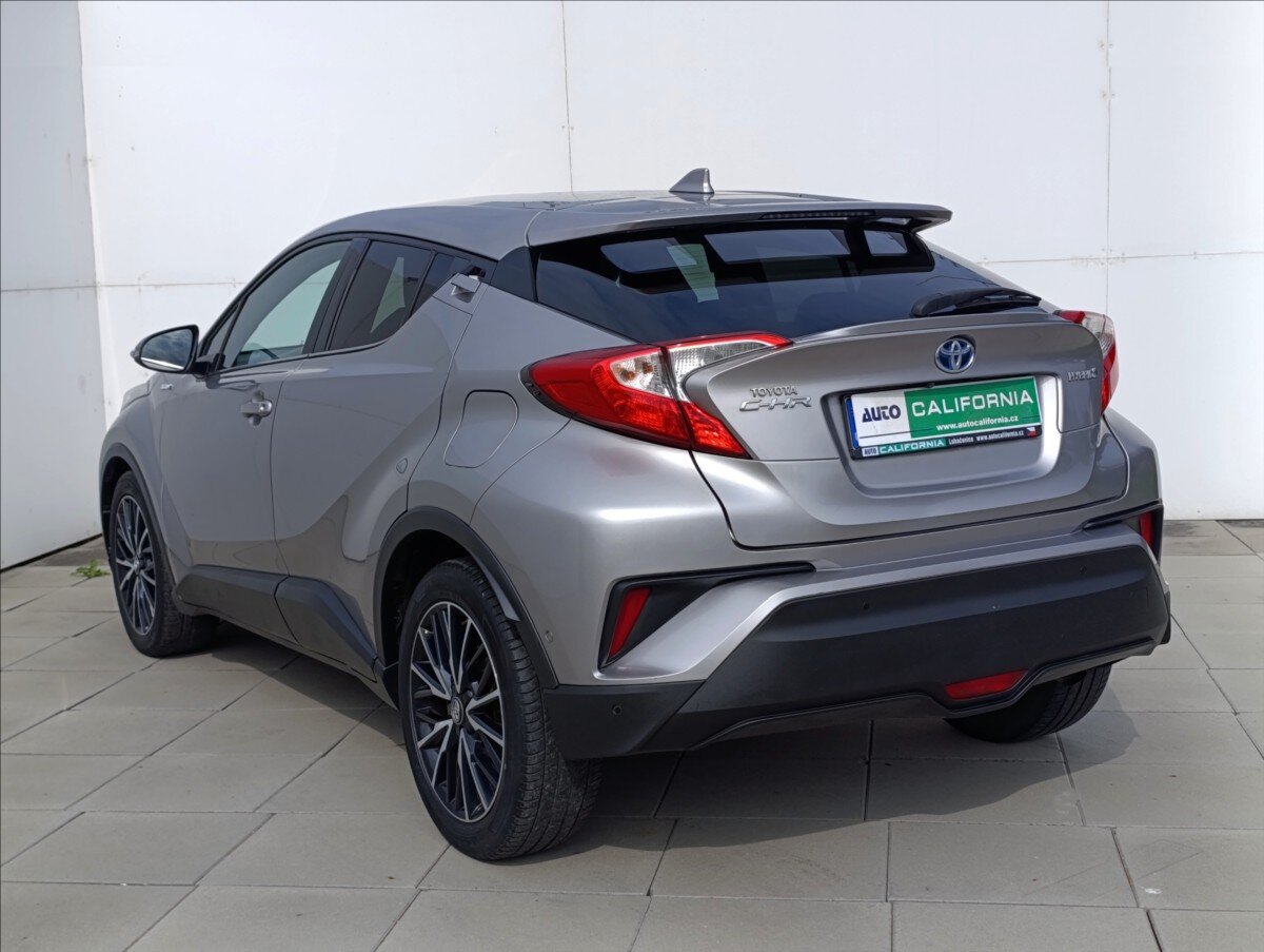 Toyota C-HR Hatchback 1,8 l 72 kw
