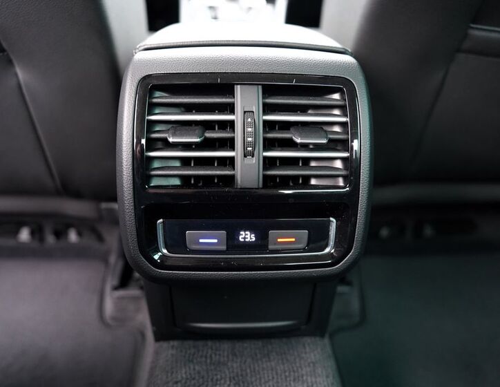 Volkswagen Passat 34