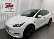 Tesla Model Y 2