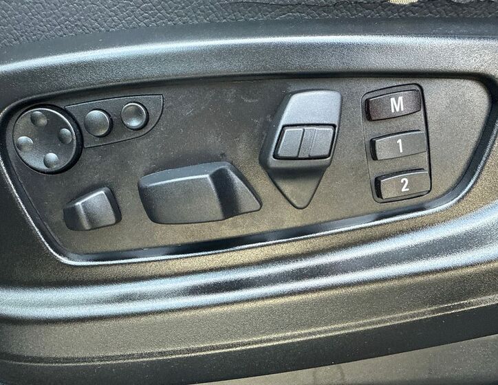 BMW X5 SUV 3,0 l 180 kw