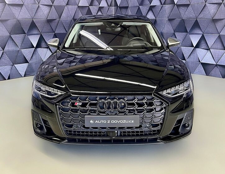Audi S8 Ostatní 4,0 l 420 kw