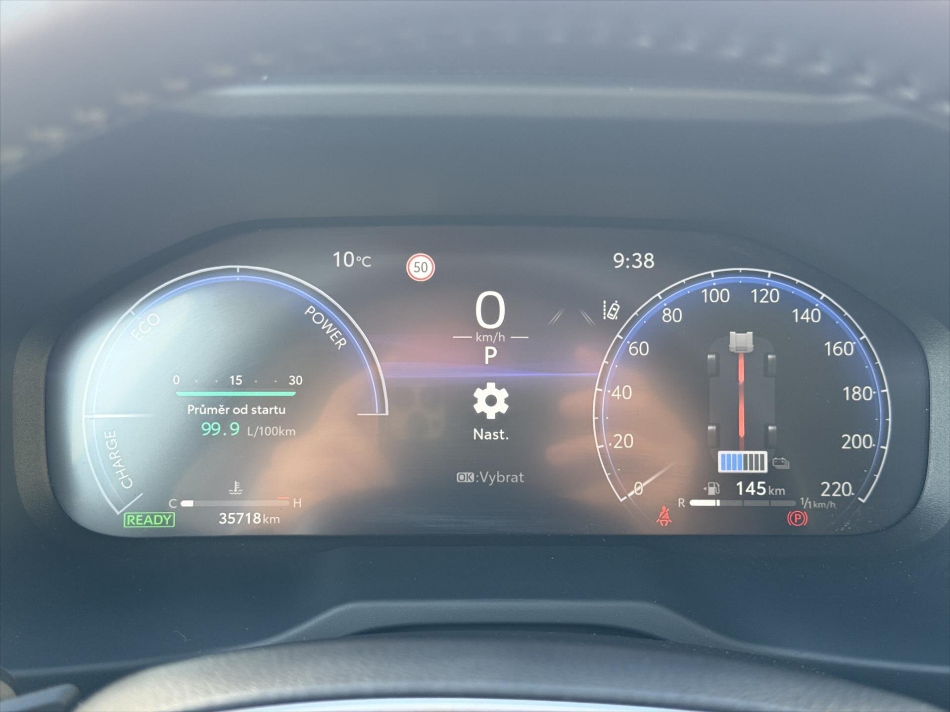 Toyota RAV4 SUV / Terénní 2,5 l 131 kw