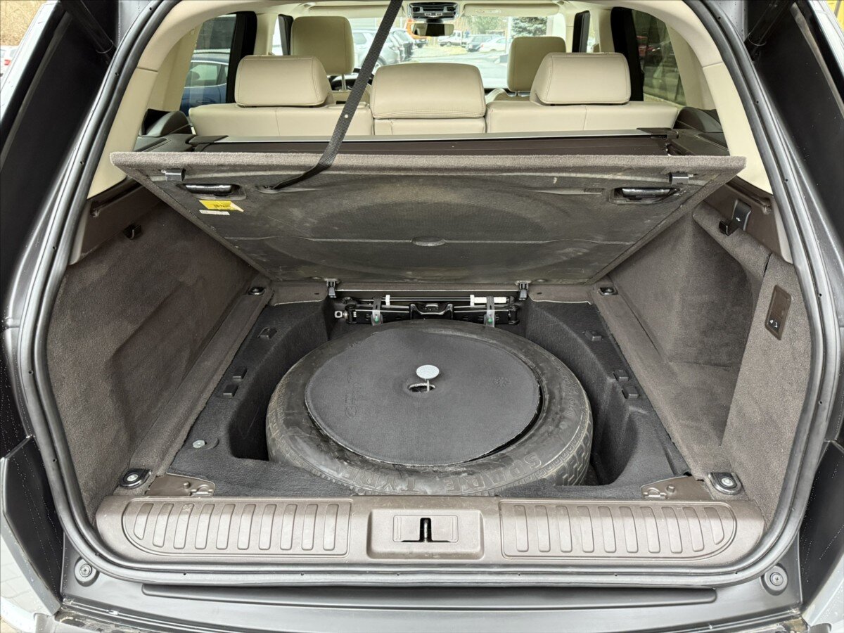 Land Rover Range Rover Sport SUV 4,4 l 250 kw