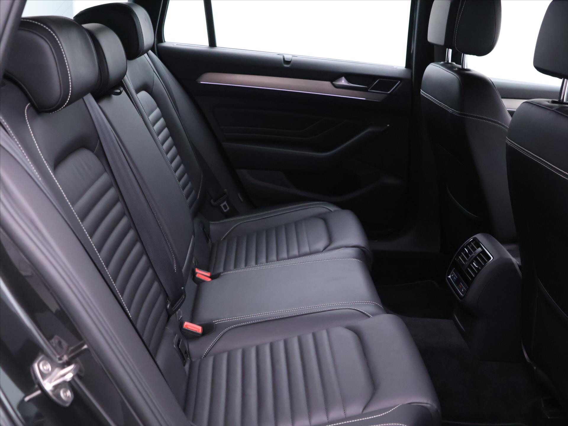 Volkswagen Passat Kombi 2,0 l 140 kw