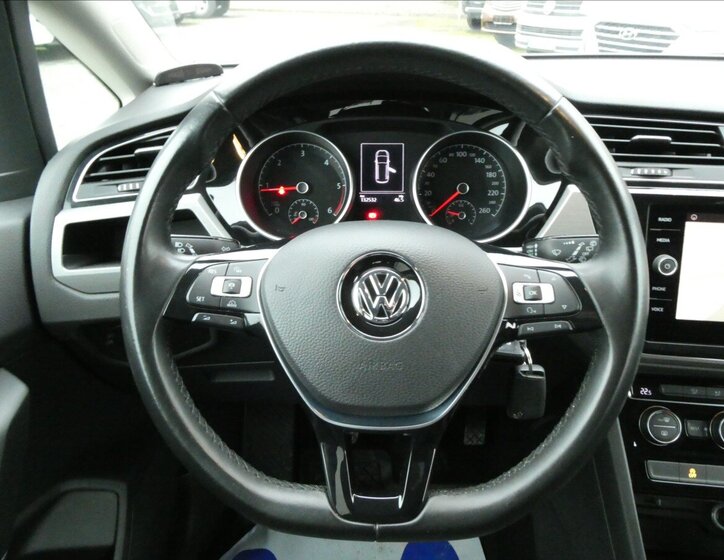 Volkswagen Touran 31