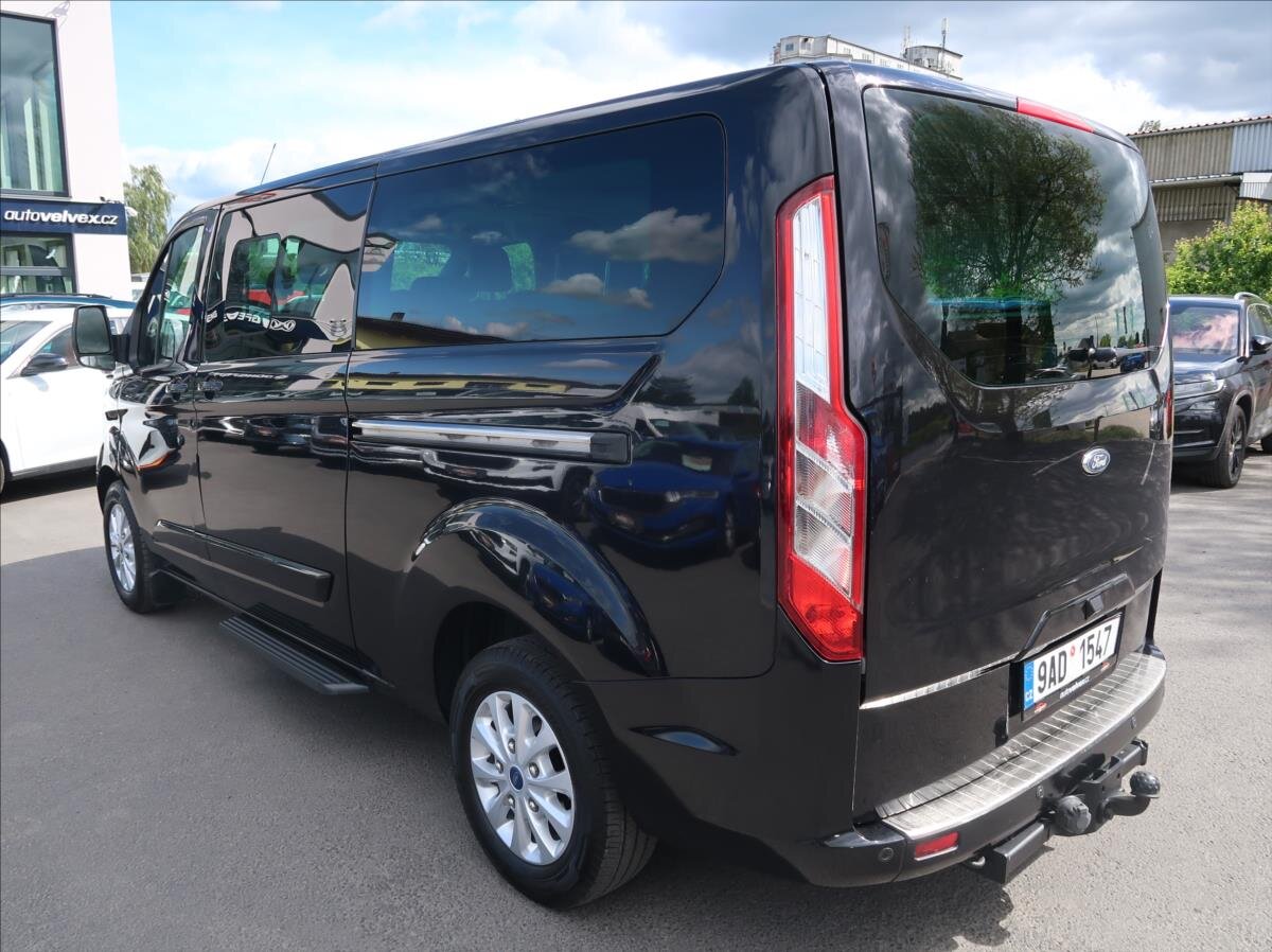 Ford Tourneo Custom MPV 2,2 l 114 kw