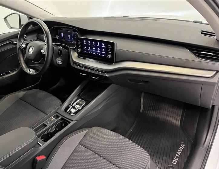 Škoda Octavia Kombi 1,5 l 110 kw