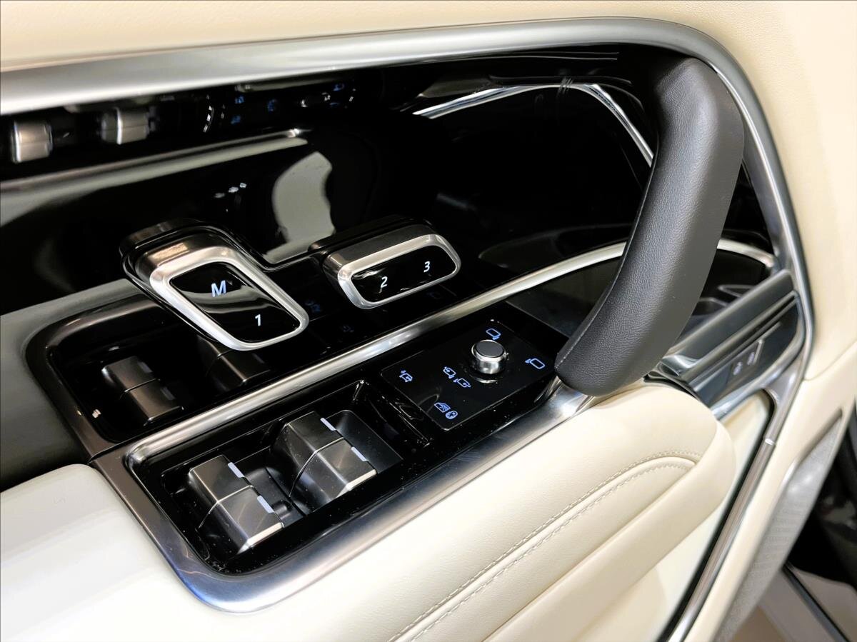 Land Rover Range Rover SUV / Terénní 3,0 l 258 kw