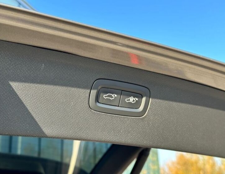 Volvo XC90 SUV 2,0 l 173 kw