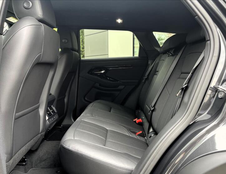 Land Rover Range Rover Evoque 29