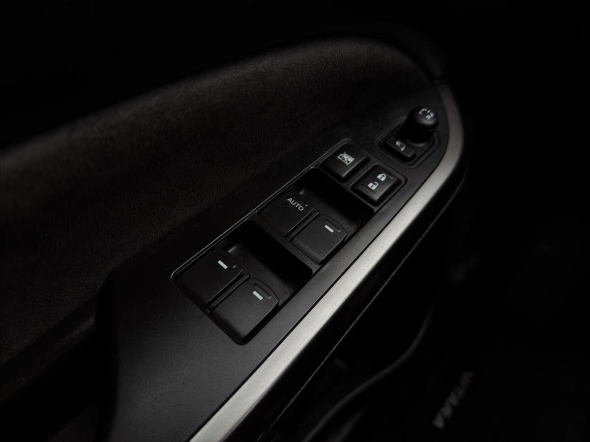 Suzuki Vitara SUV 1,4 l 95 kw