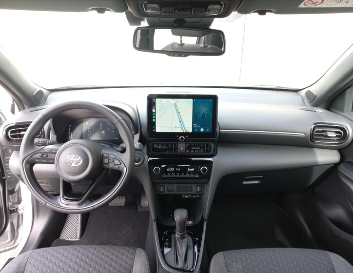 Toyota Yaris Cross CUV / Crossover 1,5 l 68 kw