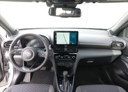 Toyota Yaris Cross CUV / Crossover 1,5 l 68 kw