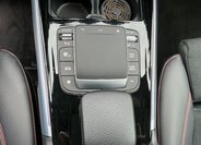 Mercedes-Benz GLB SUV / Terénní 2,0 l 140 kw