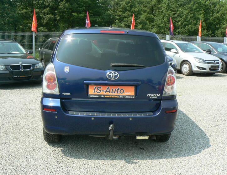 Toyota Corolla Verso 6