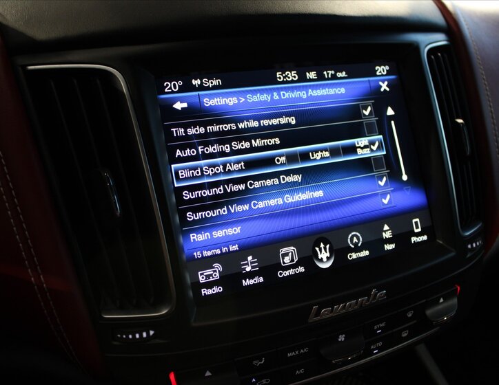 Maserati Levante SUV / Terénní 3,0 l 316 kw