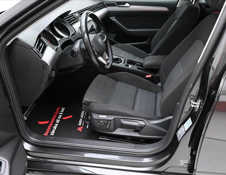 Volkswagen Passat Kombi 2,0 l 90 kw