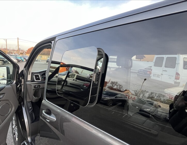 Ford Tourneo Custom 31