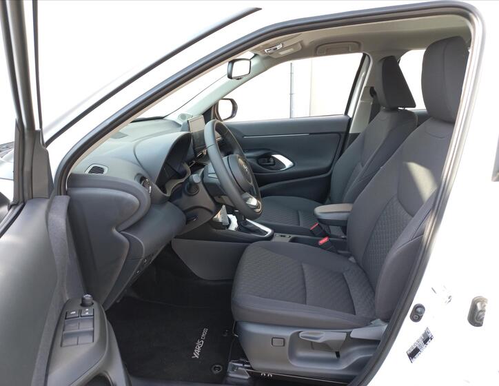 Toyota Yaris Cross 7