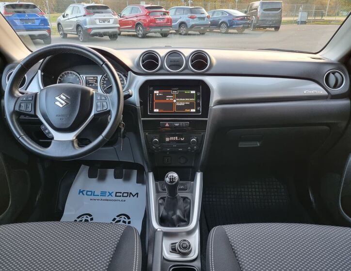 Suzuki Vitara 13
