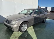 Mercedes-Benz Třídy C Sedan 1,8 l 105 kw