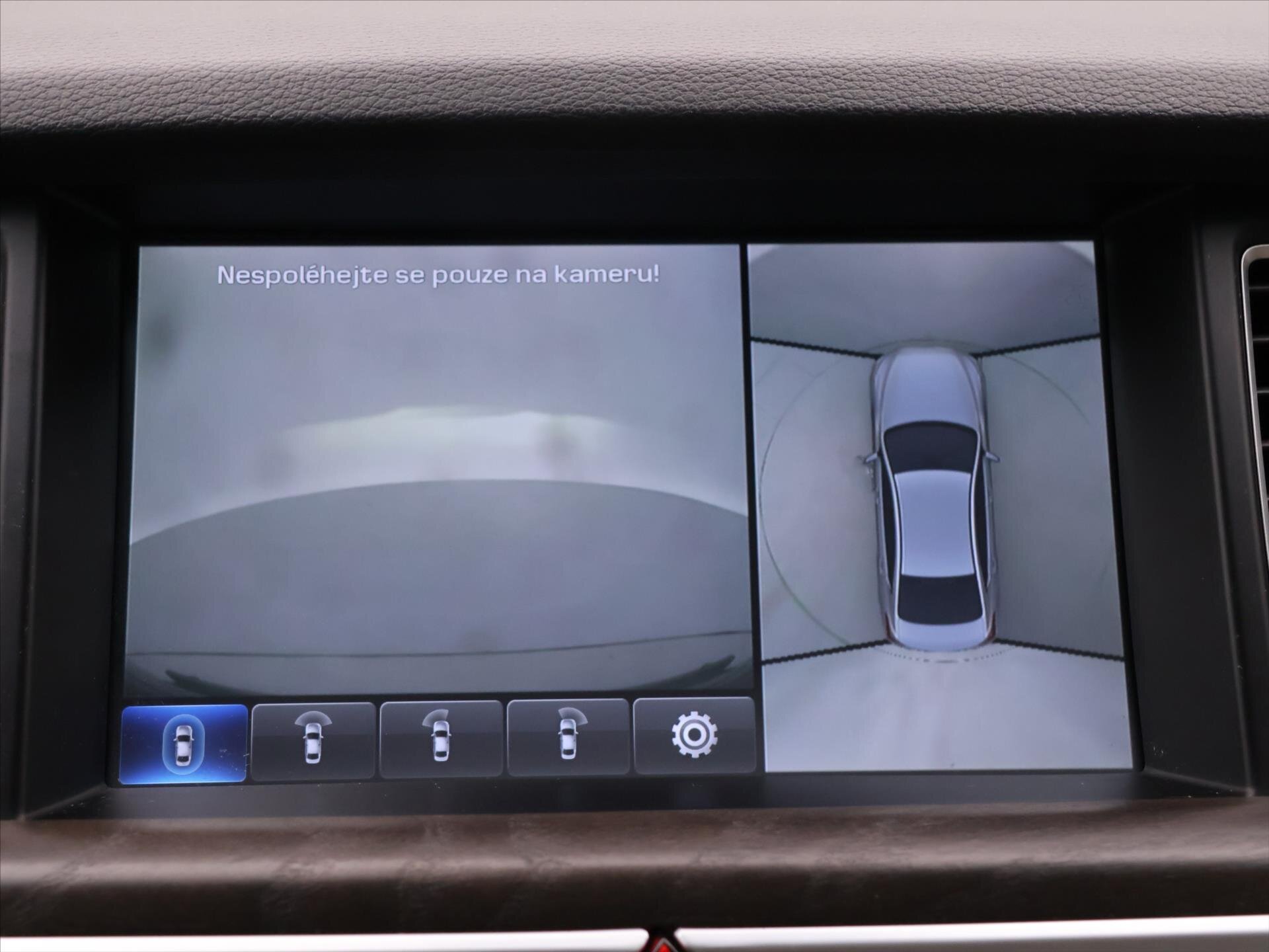 Hyundai Genesis Sedan 3,8 l 232 kw