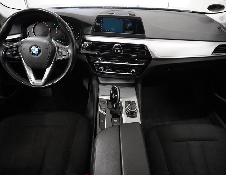 BMW Řada 5 Kombi 2,0 l 140 kw