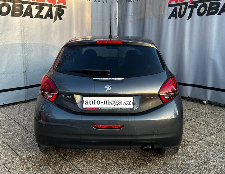 Peugeot 208 Hatchback 1,2 l 81 kw