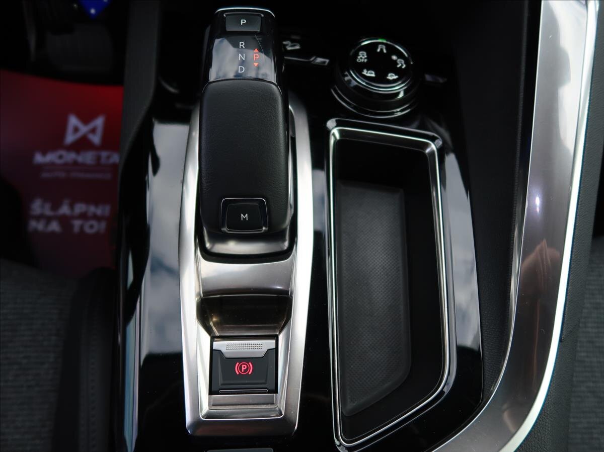 Peugeot 5008 SUV / Terénní 1,2 l 96 kw