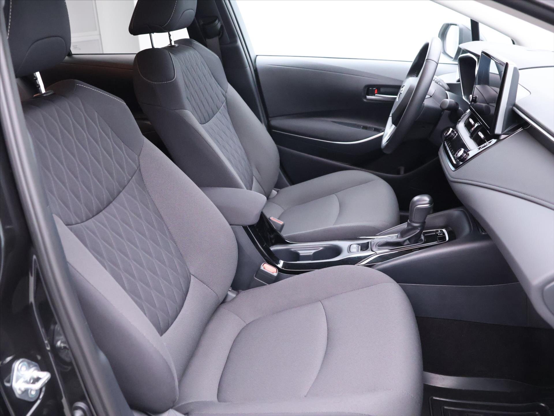 Toyota Corolla Sedan 1,5 l 92 kw