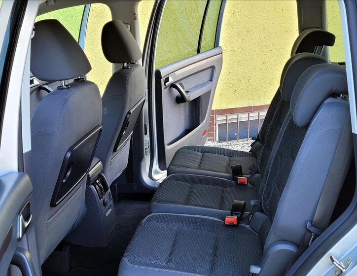 Volkswagen Touran 17