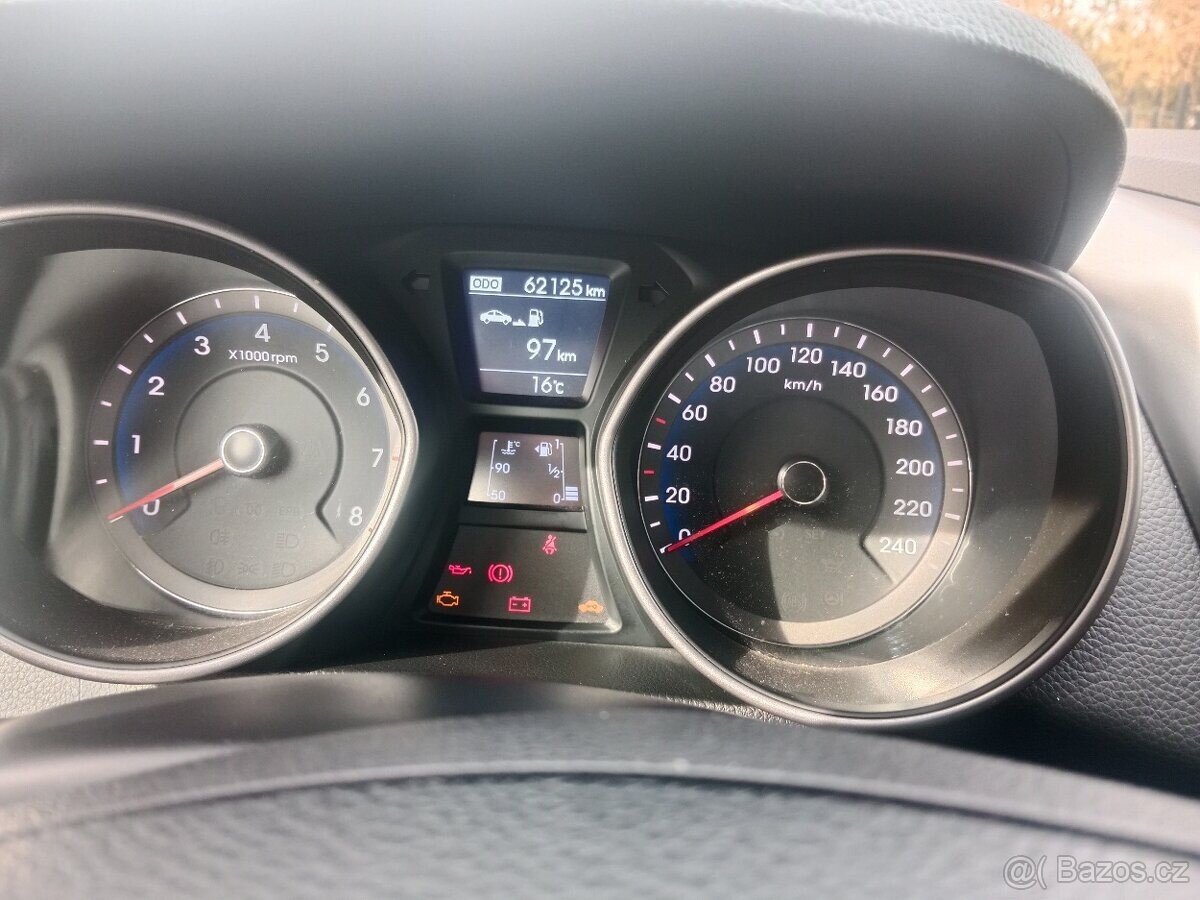 Hyundai i30 Kombi 0,0 88 kw