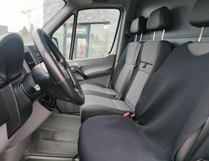 Volkswagen Crafter Skříň 2,0 l 80 kw