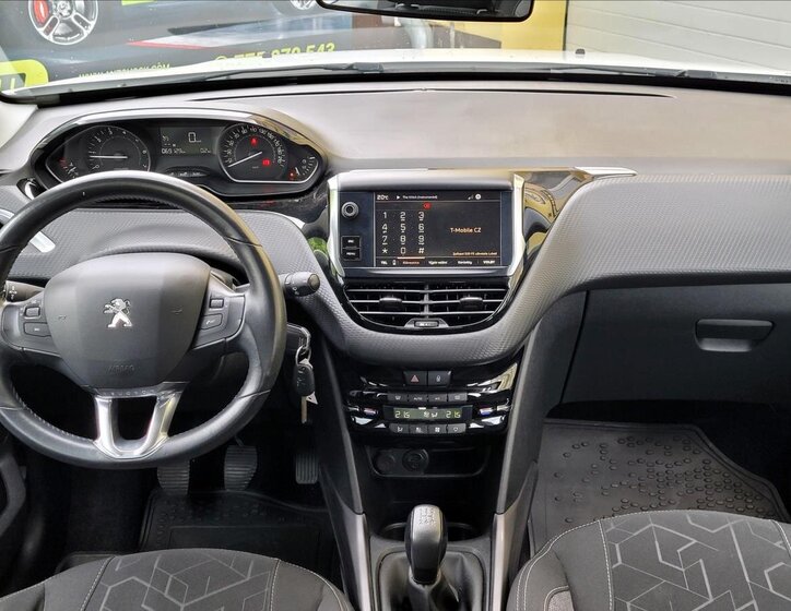 Peugeot 2008 SUV / Terénní 1,2 l 60 kw