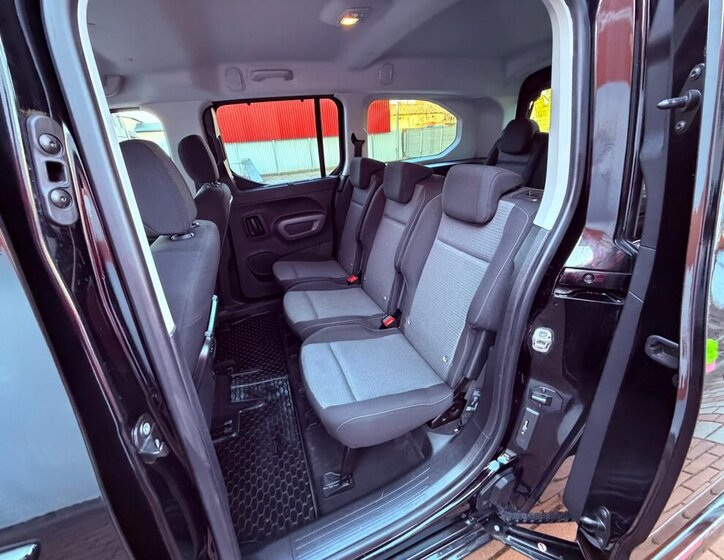 Toyota ProAce Kombi 1,5 l 96 kw