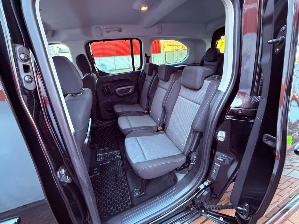 Toyota ProAce Kombi 1,5 l 96 kw