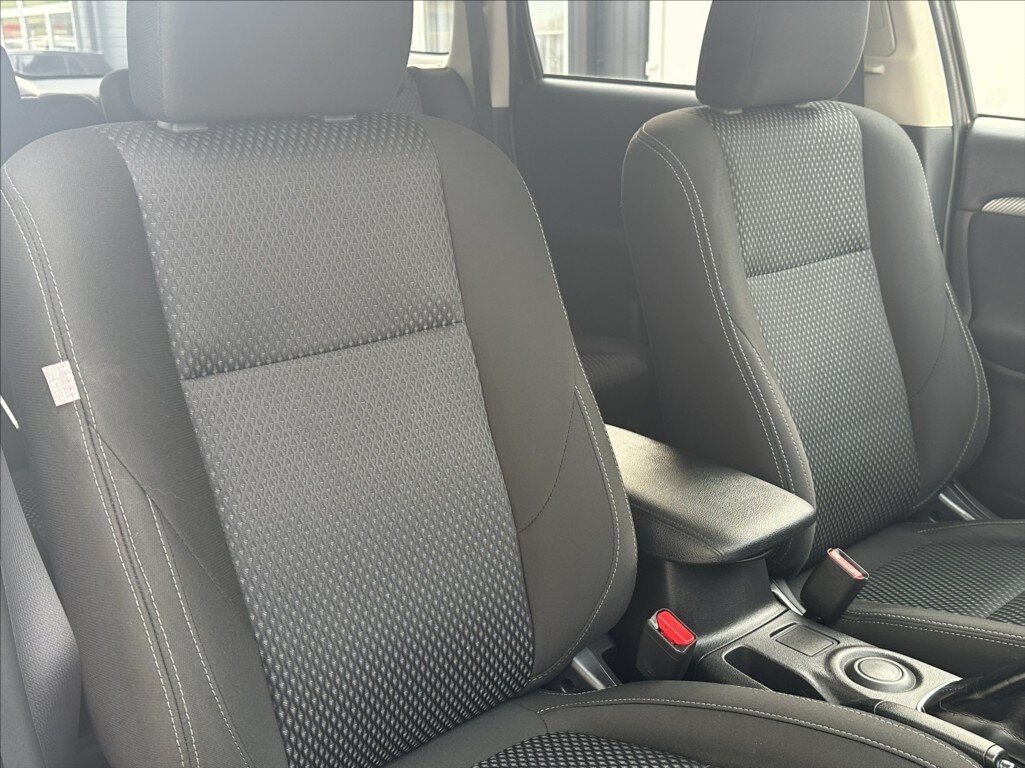 Mitsubishi Outlander SUV / Terénní 2,3 l 110 kw