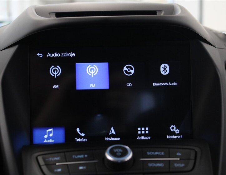 Ford Kuga SUV / Terénní 1,5 l 110 kw