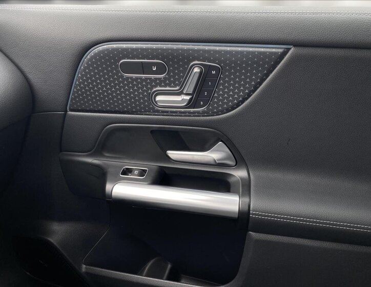 Mercedes-Benz EQA SUV / Terénní 0,0 140 kw