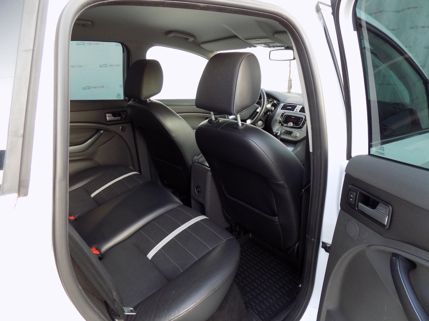 Ford Kuga SUV / Terénní 2,0 l 120 kw