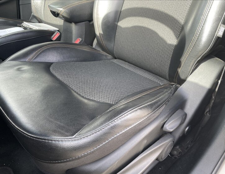 Jeep Compass SUV / Terénní 2,0 l 103 kw