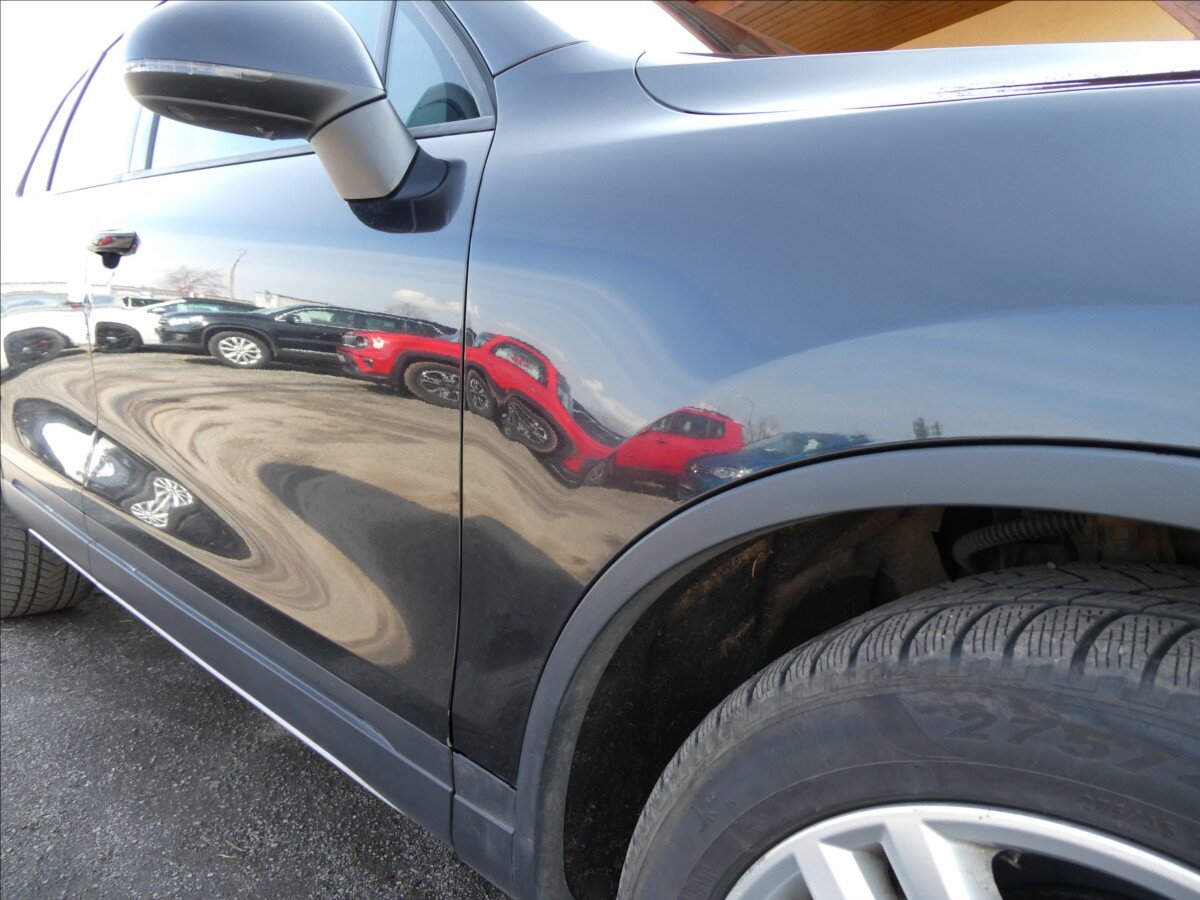 Volkswagen Touareg SUV / Terénní 3,0 l 180 kw