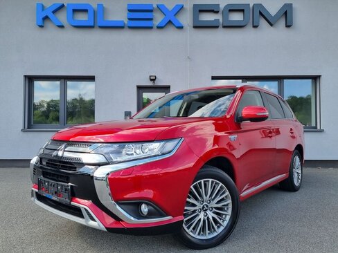 Mitsubishi Outlander SUV / Terénní 2,4 l 165 kw