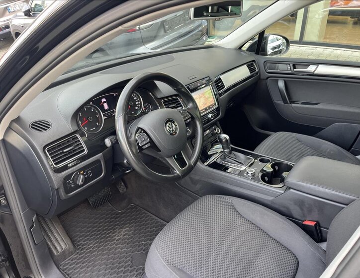 Volkswagen Touareg 10