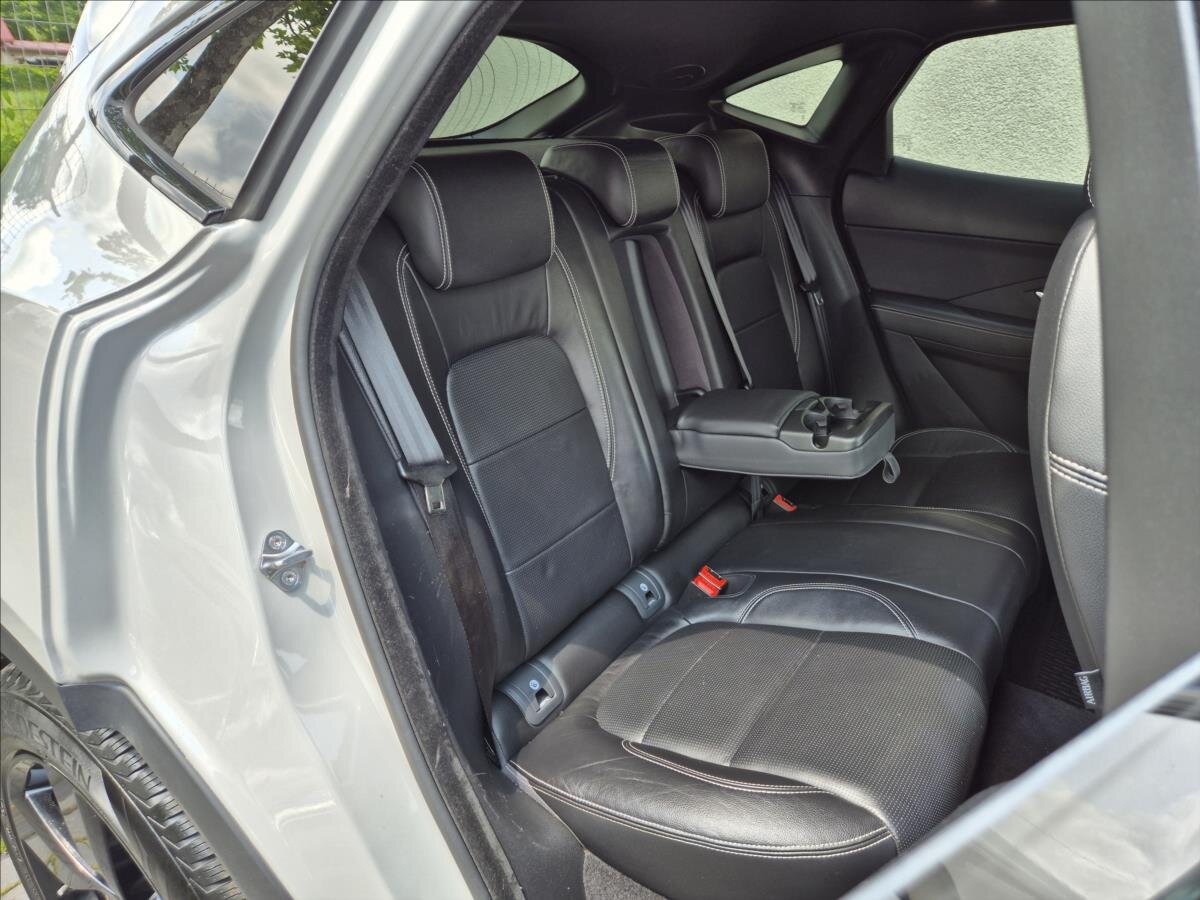 Jaguar E-Pace SUV 2,0 l 184 kw