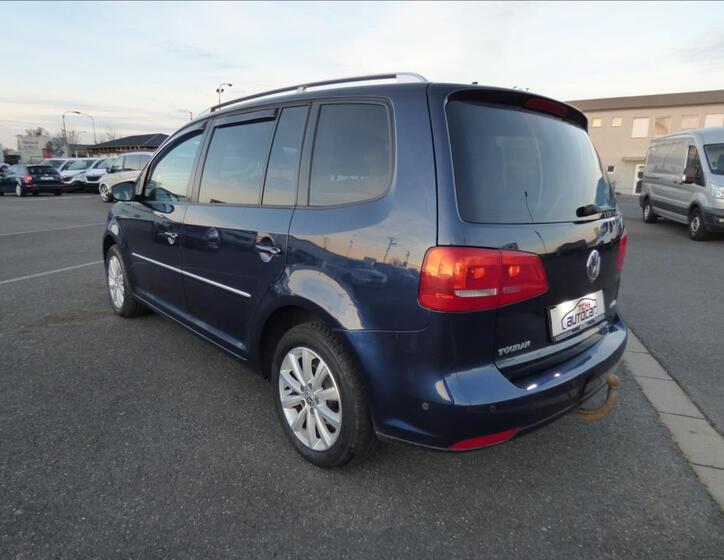 Volkswagen Touran 5
